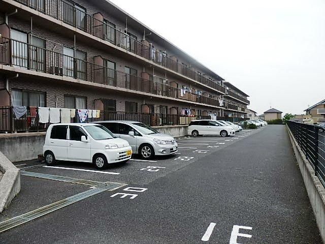 駐車場　敷地内駐車場