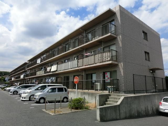 建物外観　ご案内予約受付中
