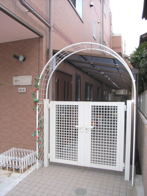 エントランス　門扉