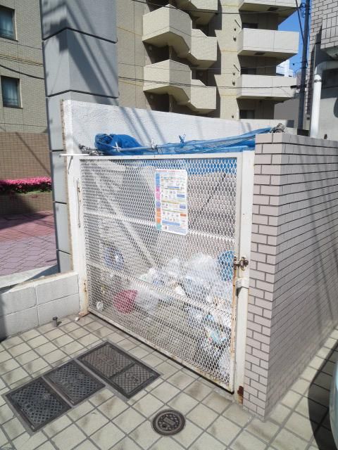 その他共有部分　☆ゴミ置き場☆