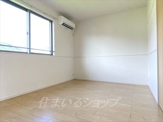 その他部屋・スペース　寝室にもエアコン付き