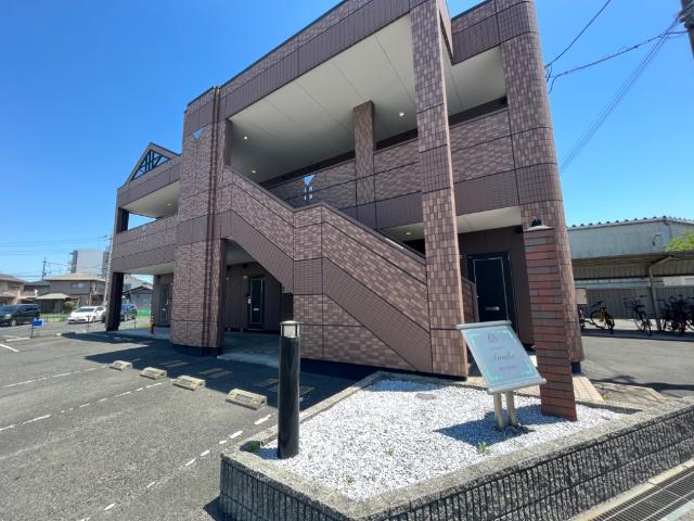 建物外観　外観写真（昼）