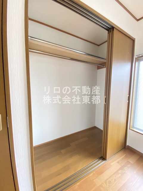 収納　パイプハンガー付き☆畳まず衣類を掛けることができます♪