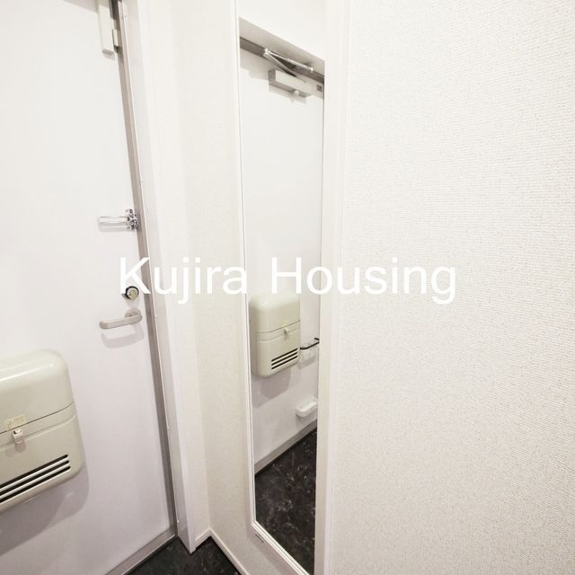 玄関　★姿見付き玄関です★