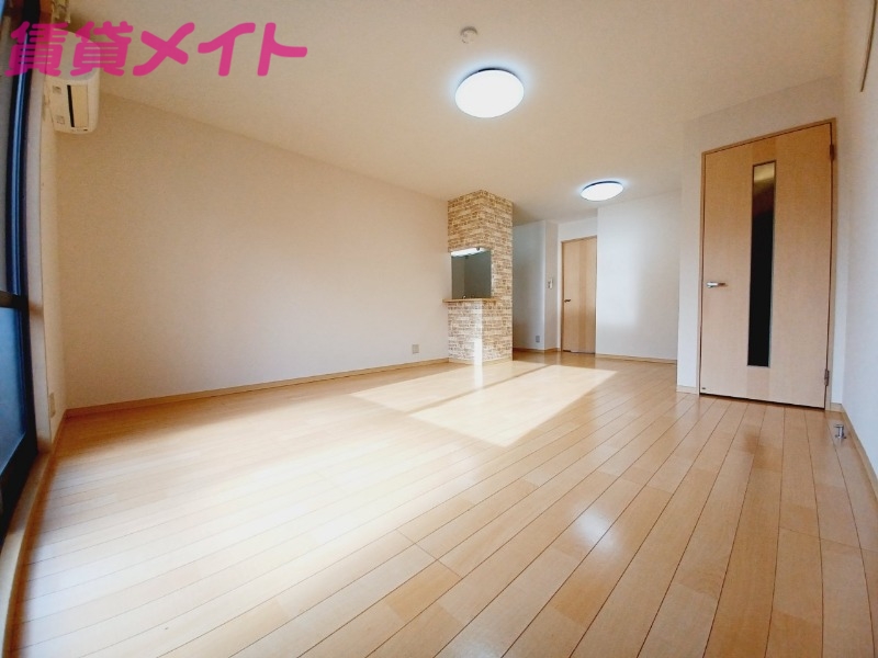 居室・リビング　同物件別部屋参考