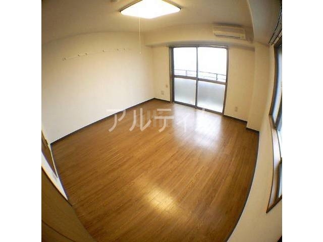 居室・リビング　※別のお部屋のお写真です。御参考までに。