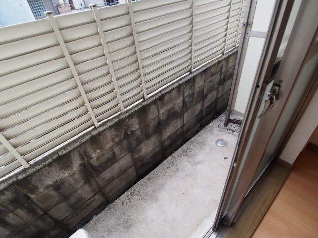 バルコニー　同物件別部屋の参考写真