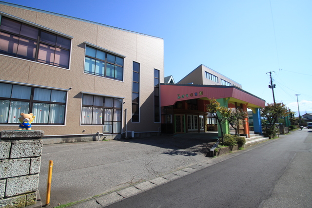 幼稚園・保育園　めばえ保育園（幼稚園・保育園）まで537m
