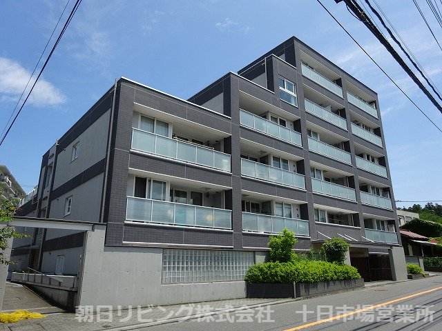 建物外観　川和町駅徒歩９分分譲ライクな賃貸マンション