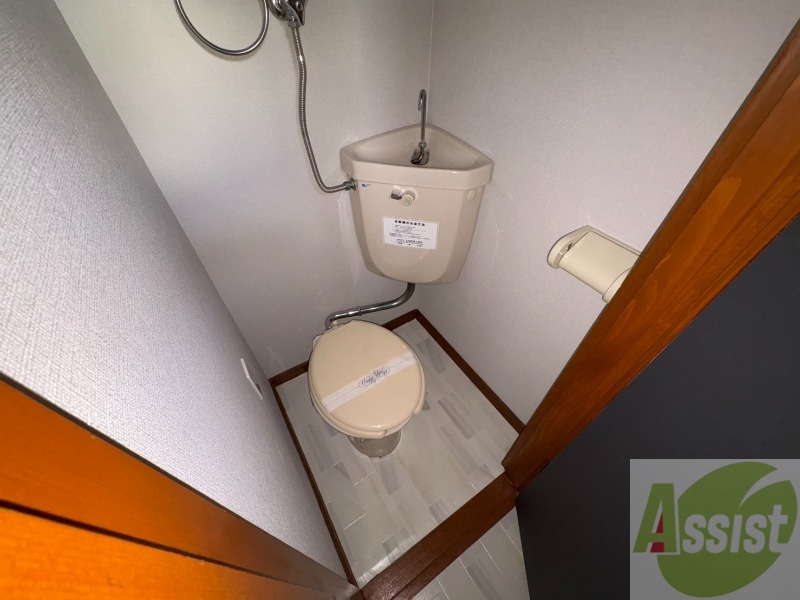 トイレ　こちらはトイレです。清潔感があり、安心して使用できます。