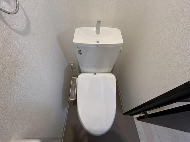 トイレ　別号室参考写真