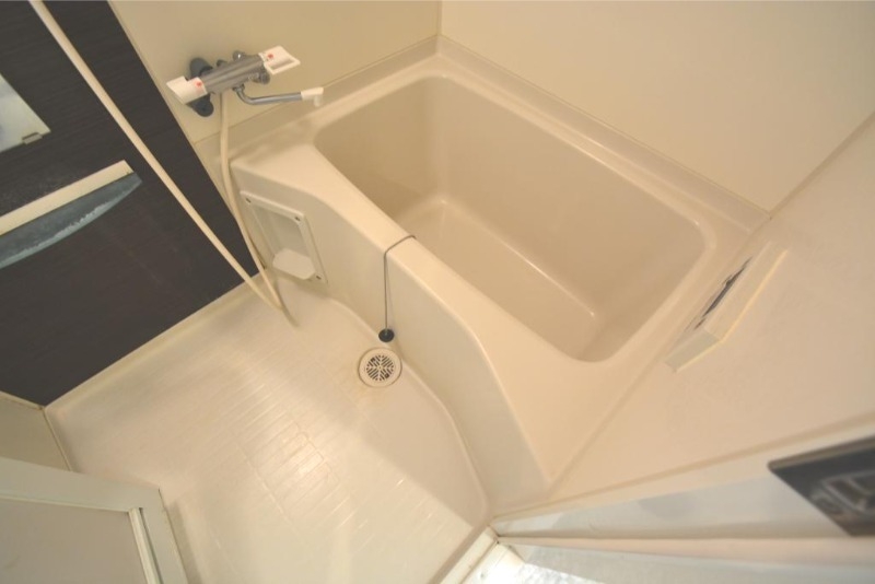 バス・シャワールーム　ゆったりとしたお部屋です