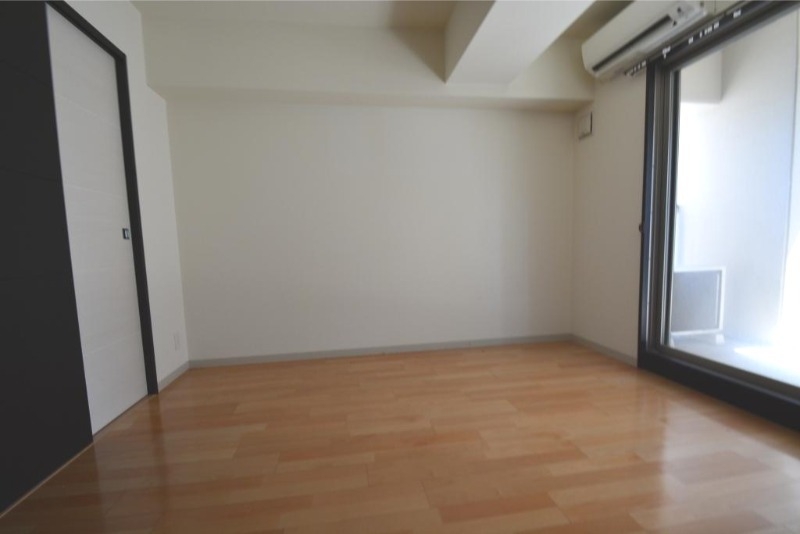 居室・リビング　広々としたお部屋です
