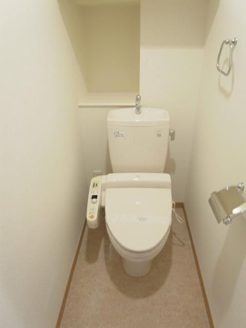 トイレ　お部屋探しは株式会社　タウンハウジング　までお気軽にお問合…