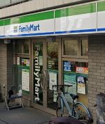 コンビニ　ファミリーマート 西荻北三丁目店（コンビニ）まで188m
