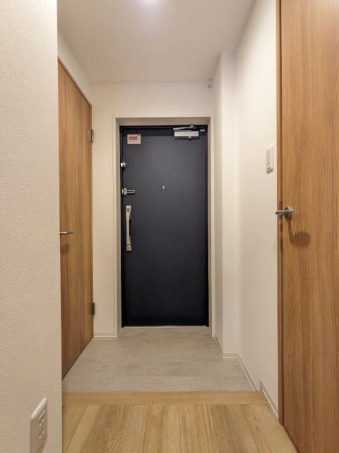 玄関　同タイプの他のお部屋