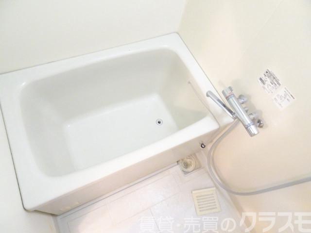 バス・シャワールーム　浴室乾燥機＆追い焚き機能付きバス♪
