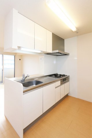 キッチン　参考写真（同物件別部屋）