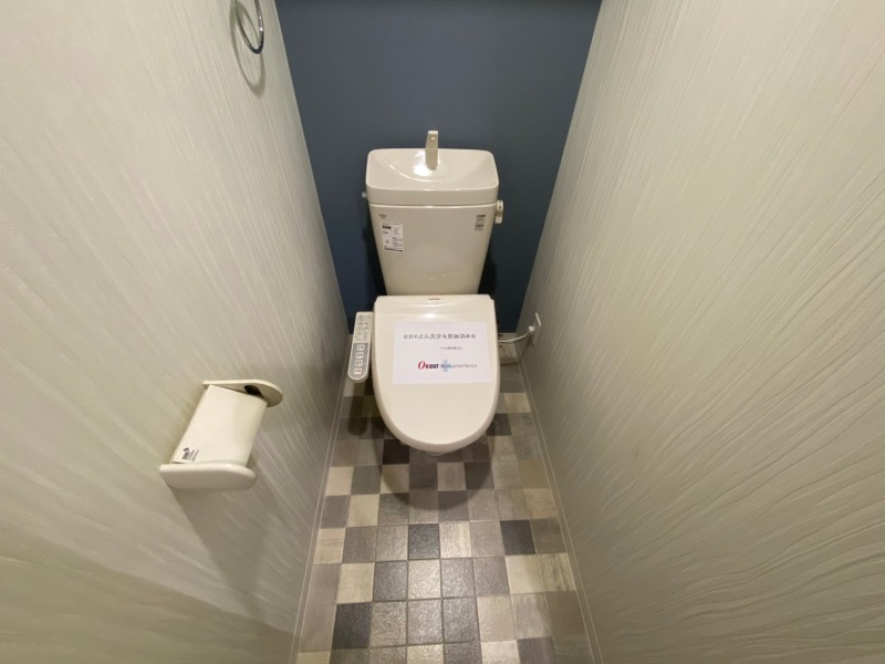 トイレ　トイレです。ウォシュレット付を探している方、おすすめです。