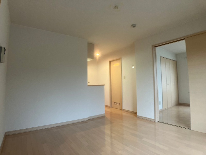 居室・リビング　一人暮らしにぴったりの使いやすいお部屋です！