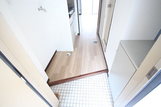 玄関　※別部屋の写真です