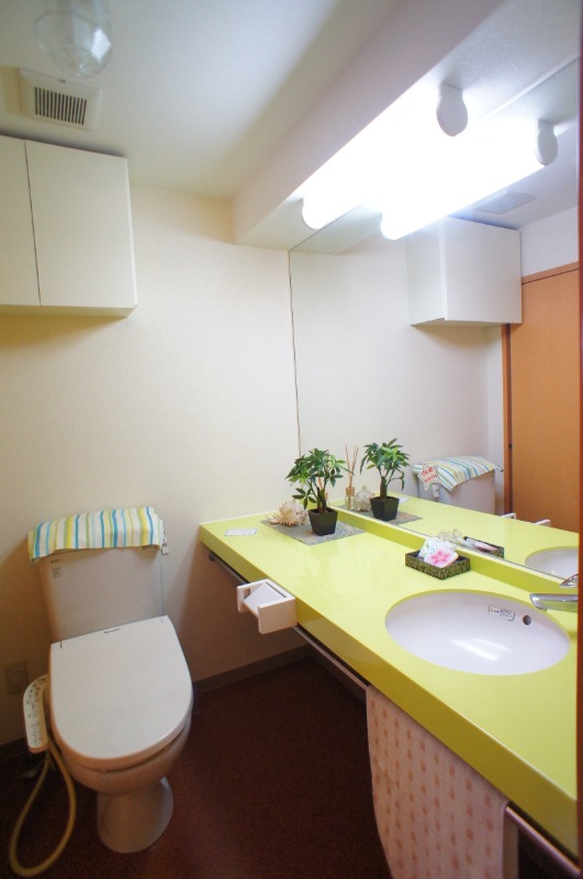 トイレ　別部屋の参考写真です。
