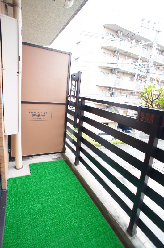 バルコニー　別部屋の参考写真です。