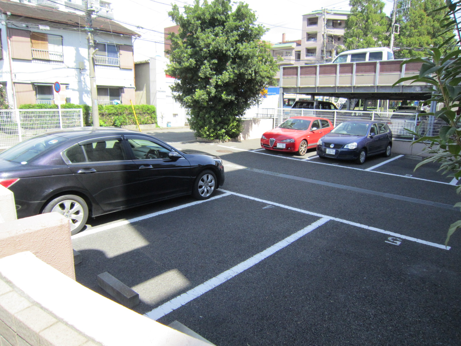 駐車場　リビング
