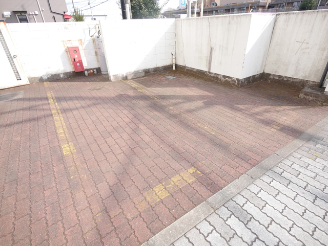 駐車場　★駐車場スペースがございます★