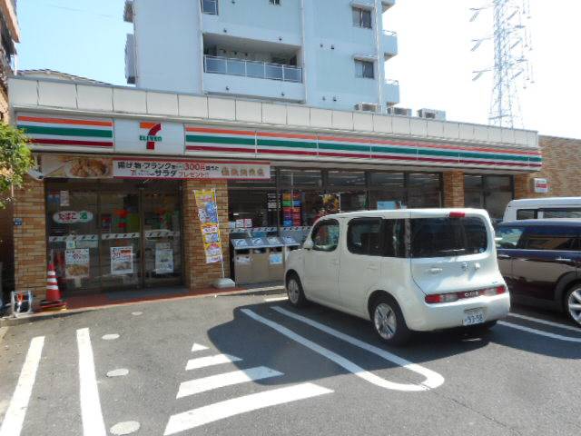コンビニ　セブンイレブン（コンビニ）まで163m