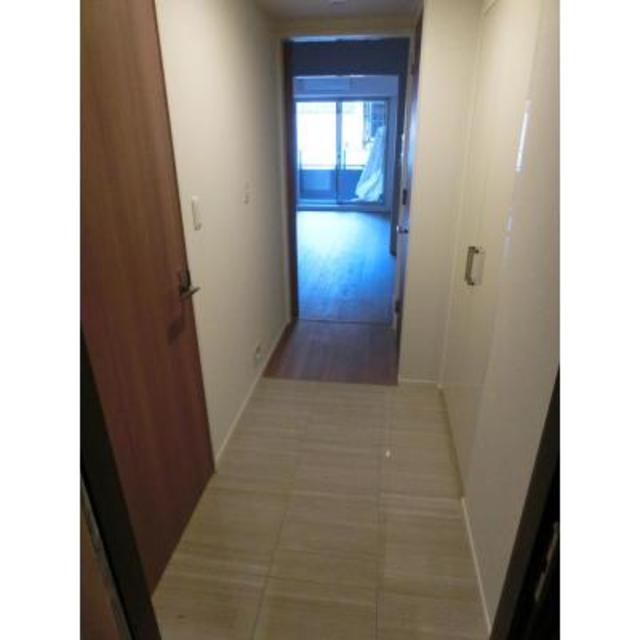 玄関　※写真は同タイプ住戸です。