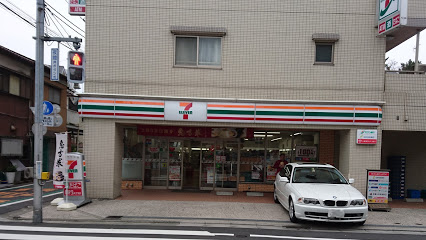 コンビニ　セブンイレブン（コンビニ）まで549m