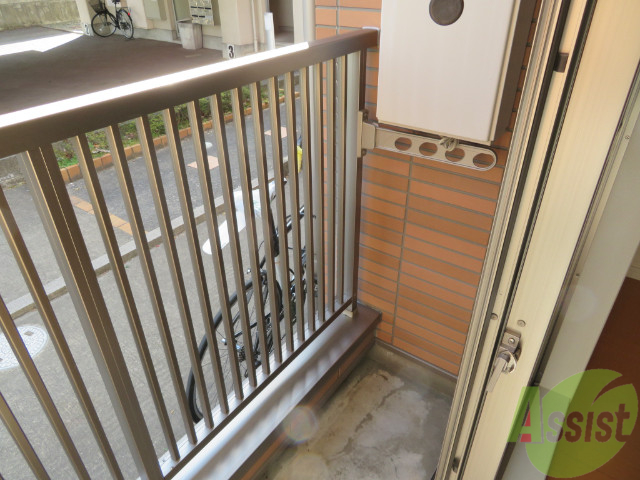 バルコニー　バルコニーです。たまには景色を楽しんではいかがでしょうか。