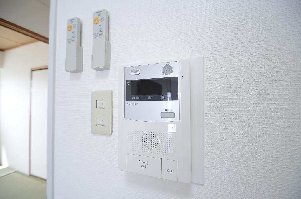 セキュリティ　カメラ付インターホン