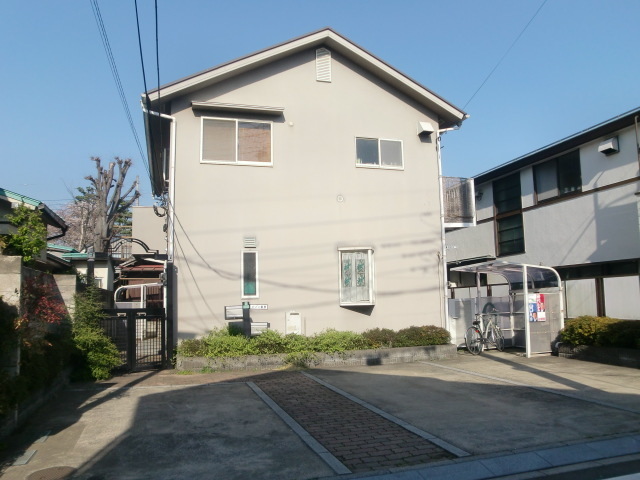 建物外観　【ペット飼育相談可能】★広々テラスハウス★