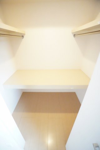収納　※同物件、同タイプ、間取り反転のお部屋です※角部屋の為二面採
