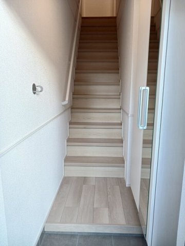 玄関　収納もある玄関です