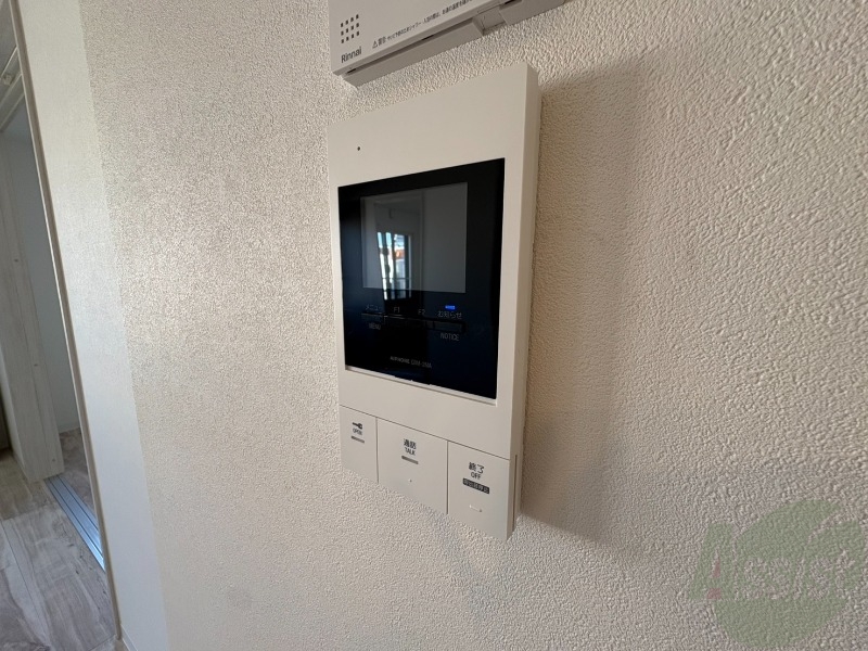 セキュリティ　ＴＶモニター付インターホンです。来客者の顔が見えるので安心！