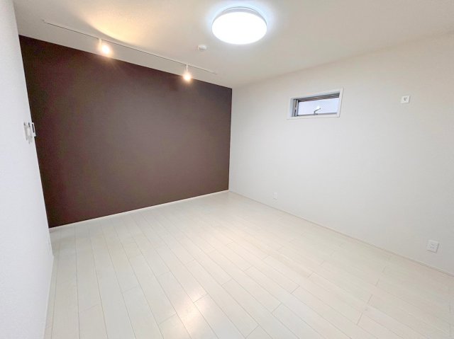 その他部屋・スペース　白を基調とした内装でおしゃれで、落ち着ける空間です。