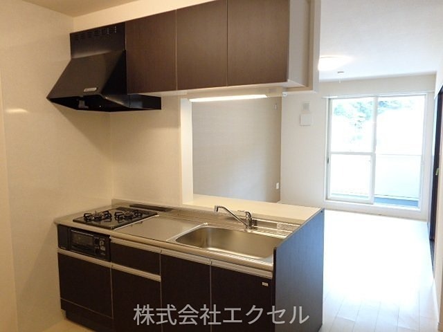 キッチン　2口ガスコンロ付きです。