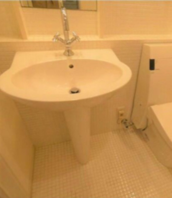 洗面設備　※別部屋の参考写真です。
