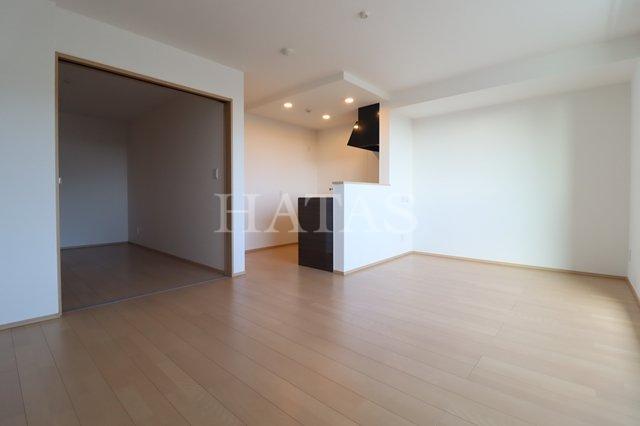 居室・リビング　同物件別部屋です。