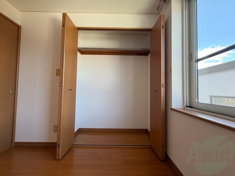 収納　収納もバッチリあるのでお部屋が片付きますよ！