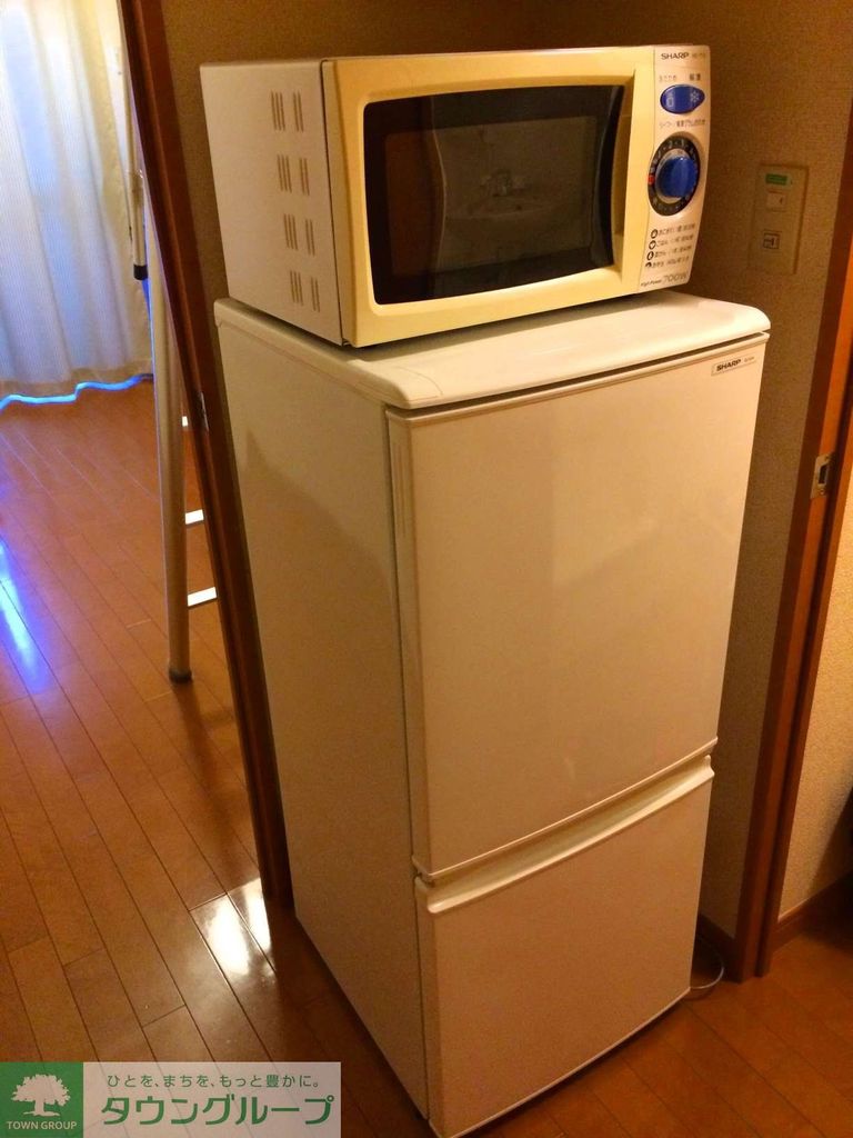 その他設備　電子レンジと冷蔵庫です。