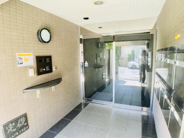 エントランス　建物の内部です