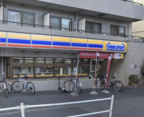 コンビニ　ミニストップ 中野5丁目店（コンビニ）まで295m