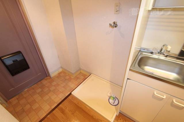 その他設備　屋内洗濯機置き場です　※１Ｂの写真です