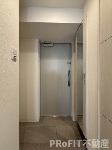エグゼ難波ザ・ゲートの玄関写真