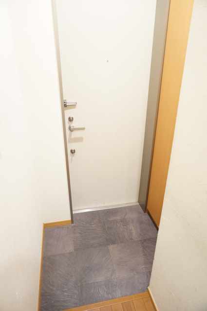 玄関　※前回募集時のお写真です。