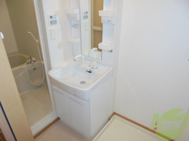 洗面設備　気持ちよく顔が洗えますね